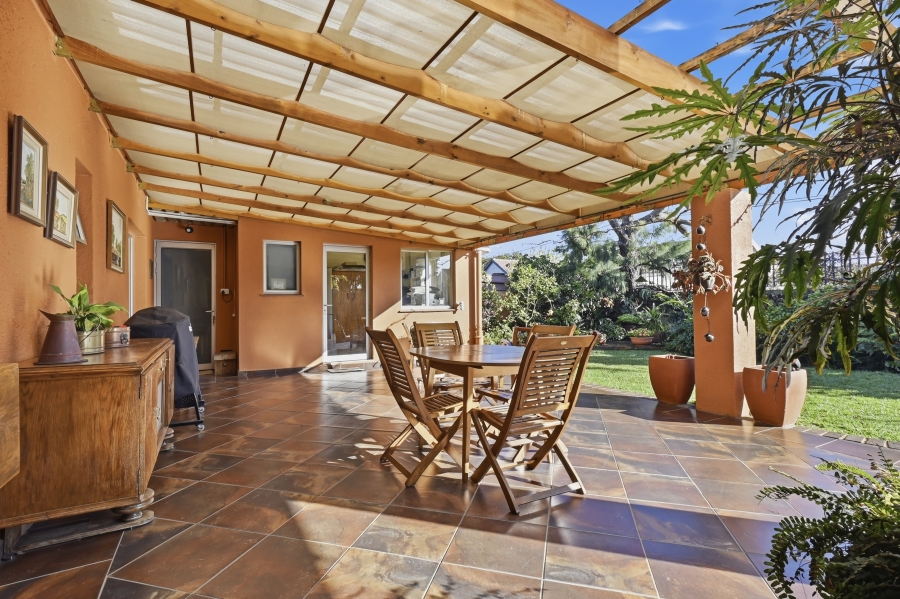 3 Bedroom Property for Sale in Wetton Western Cape